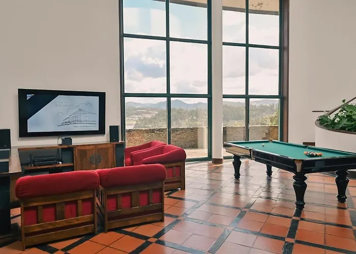 Quinta Dos Moinhos * Melres